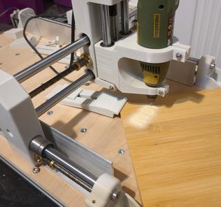 Engraving wooden cutting boards with Dremel CNC