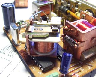 Fixing flasher combination relay in Mercedes-Benz W124